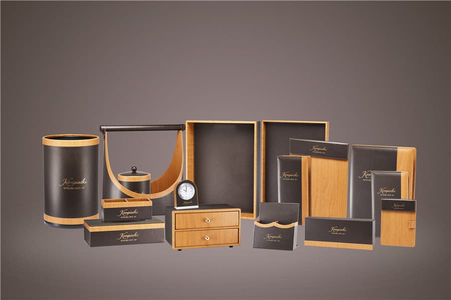 Hotel Leather Goods SNPG-0008