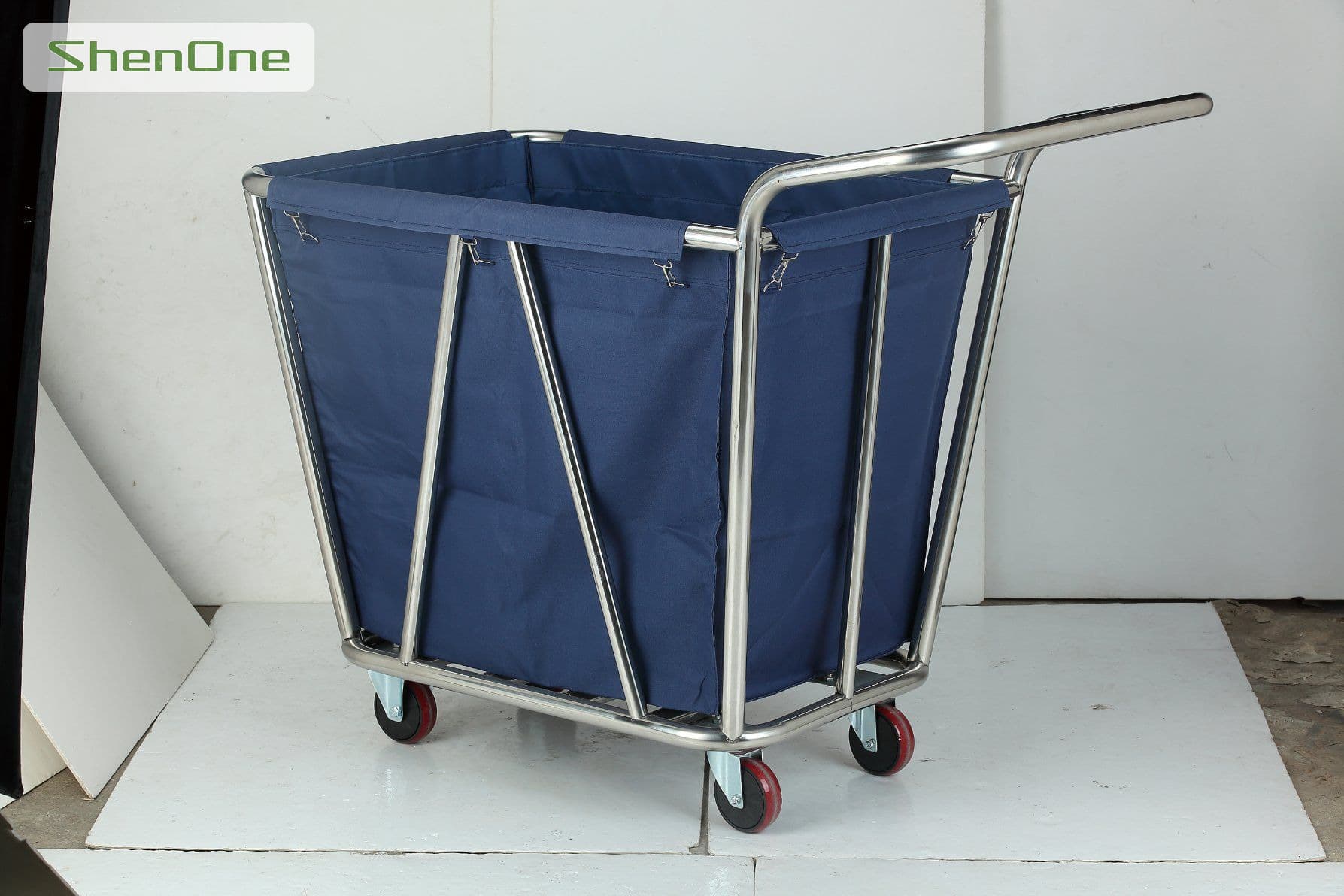 Carrinho para roupa de hotel SNTC-0011